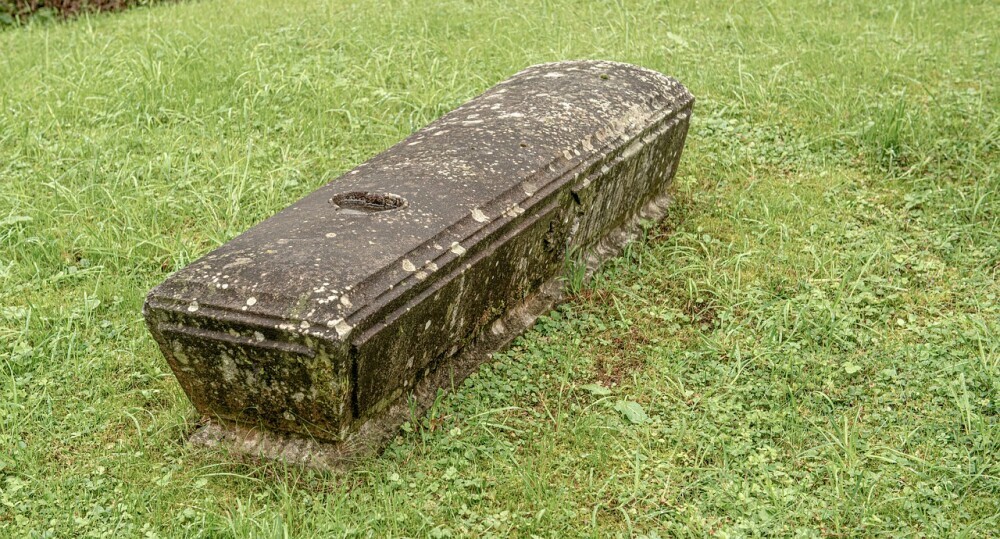 Stone coffin